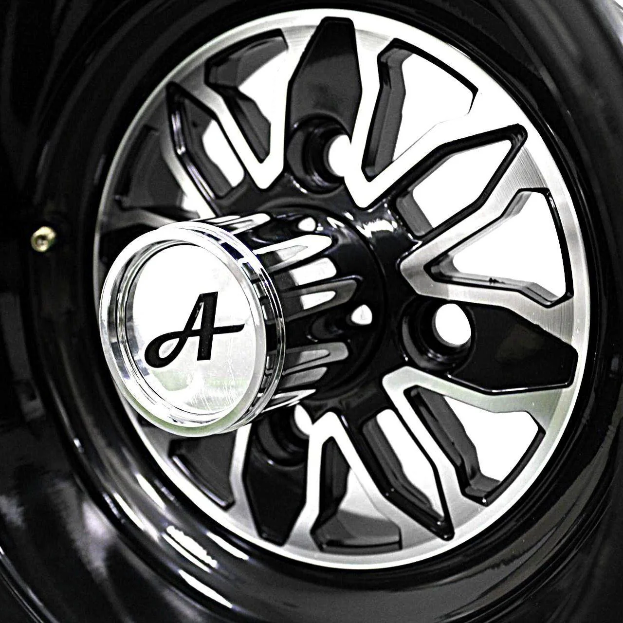 10x7 with Aluminum Center - Glossy Black (Set of 2)