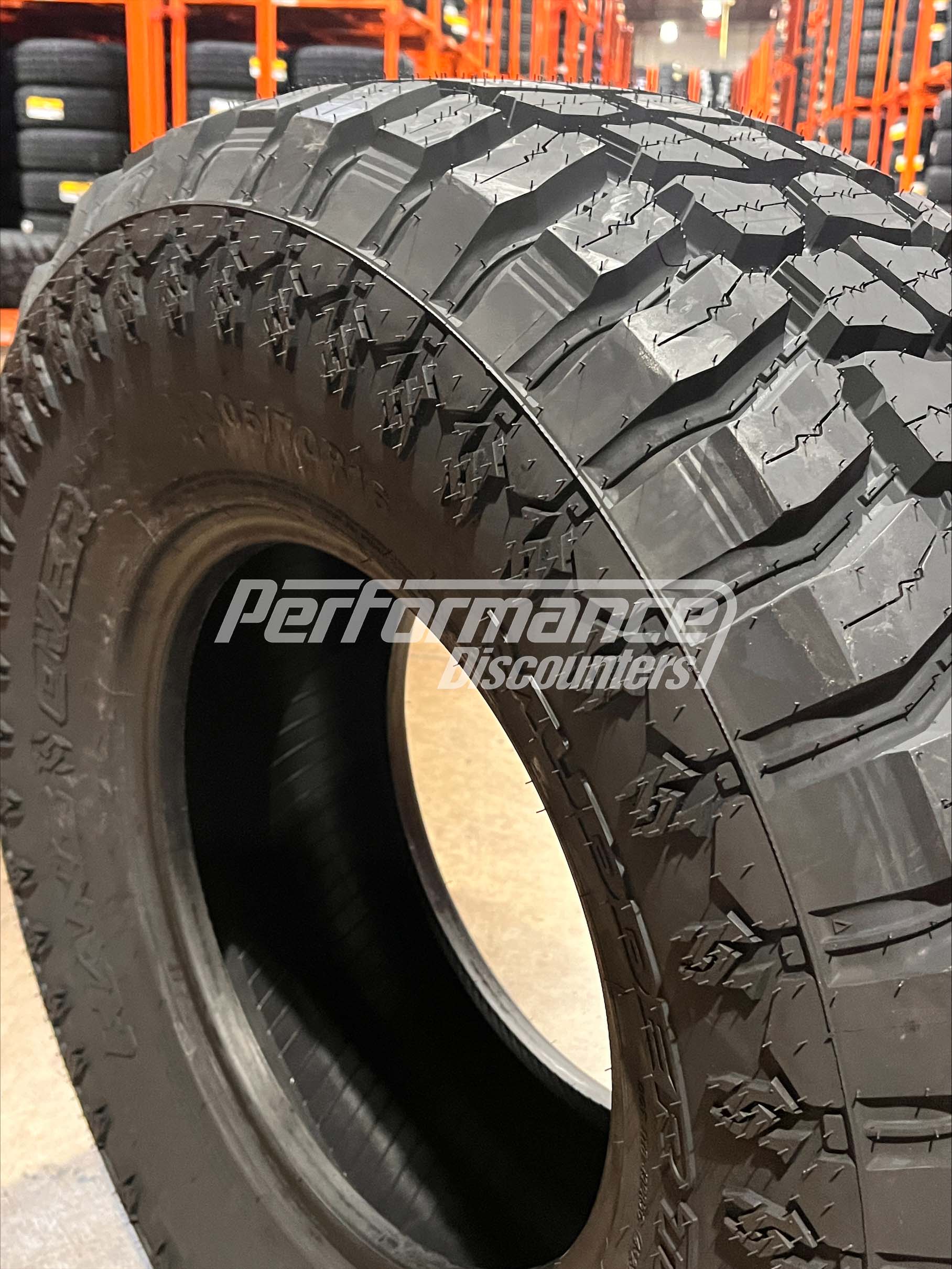 Mudder Trucker Hang Over M/T Tire(s) 305/70R16 124Q LRE BSW - Image 10