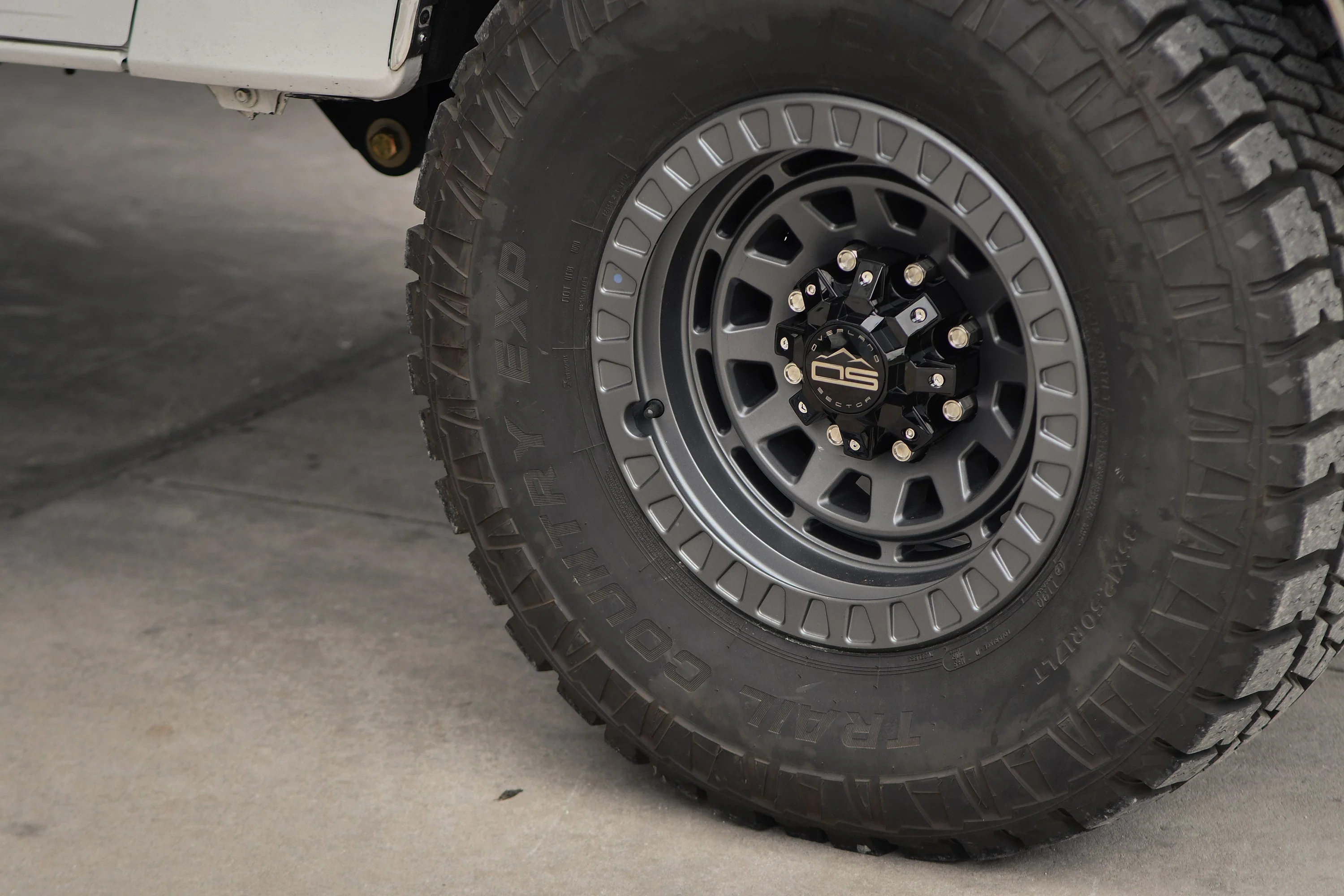 Overland Sector Venture 17x9 +0 8x170mm 125.1mm Satin Grey - Image 3